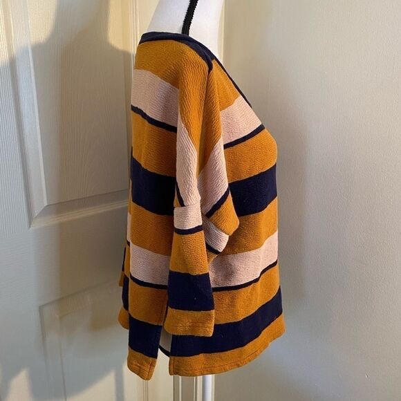 BDG Urban Outfitters, small oversized fall sweater - Picture 5 of 10